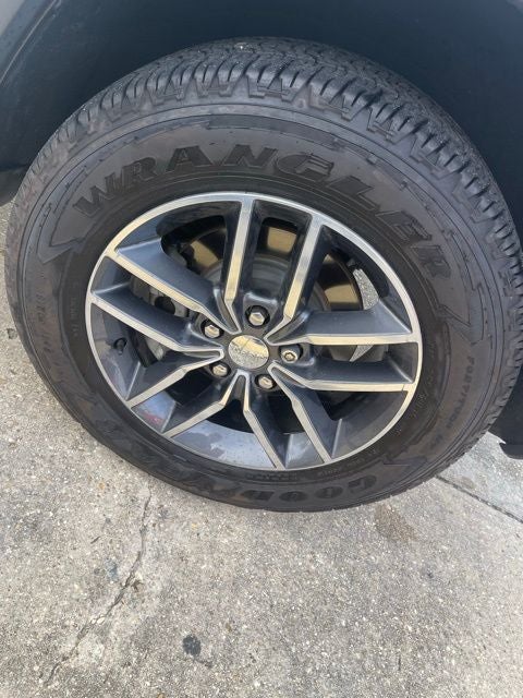 2019 Jeep Grand Cherokee Laredo E