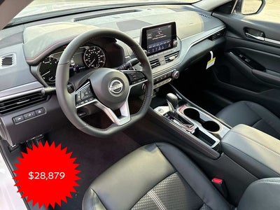 2025 Nissan Altima 2.5 SR