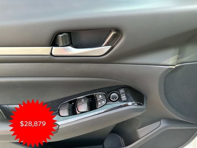 2025 Nissan Altima 2.5 SR