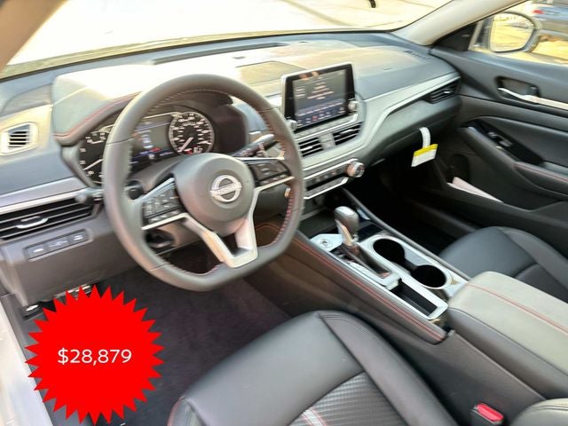 2025 Nissan Altima 2.5 SR