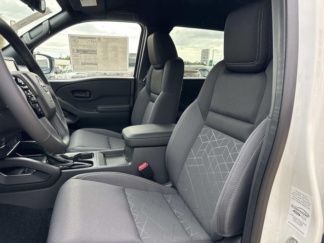 2027 Nissan Frontier SV