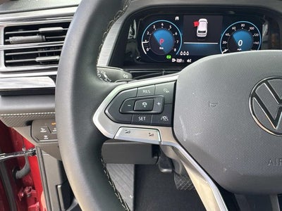 2024 Volkswagen Atlas Cross Sport 2.0T SE w/Technology