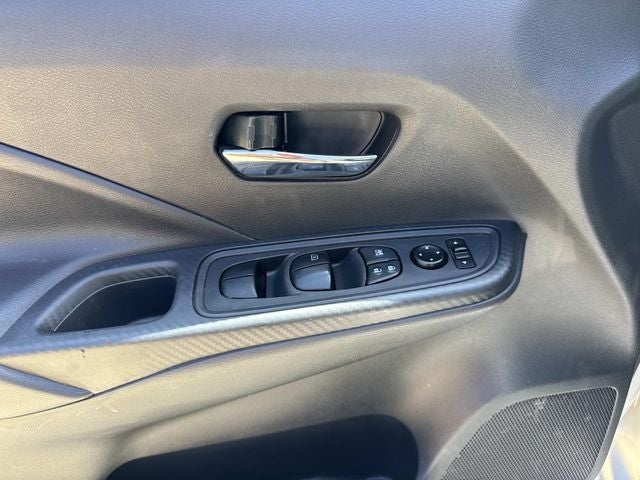 2024 Nissan Versa 1.6 SV