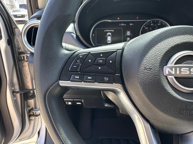 2024 Nissan Versa 1.6 SV
