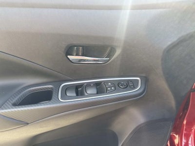 2025 Nissan Versa 1.6 SR