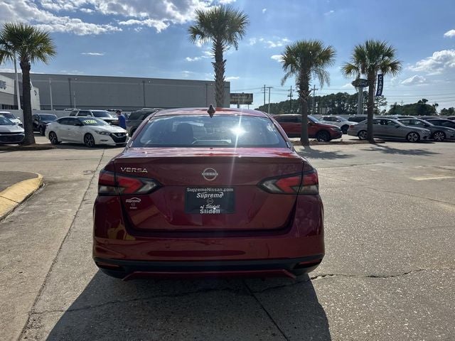 2025 Nissan Versa 1.6 SR