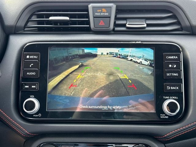 2025 Nissan Versa 1.6 SR