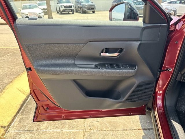2027 Nissan Kicks SV