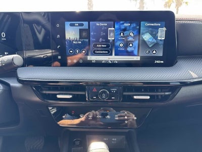 2027 Nissan Kicks SR