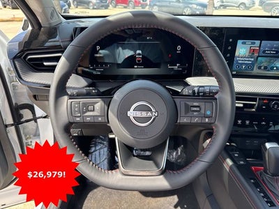 2025 Nissan Kicks SR