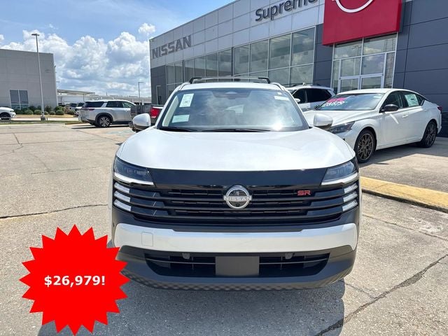 2025 Nissan Kicks SR