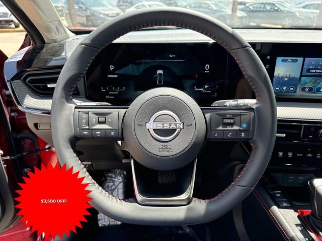 2025 Nissan Kicks SR