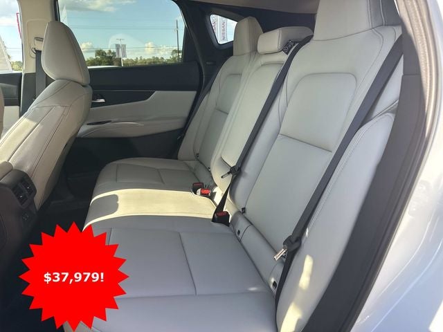 2026 Nissan Murano SV