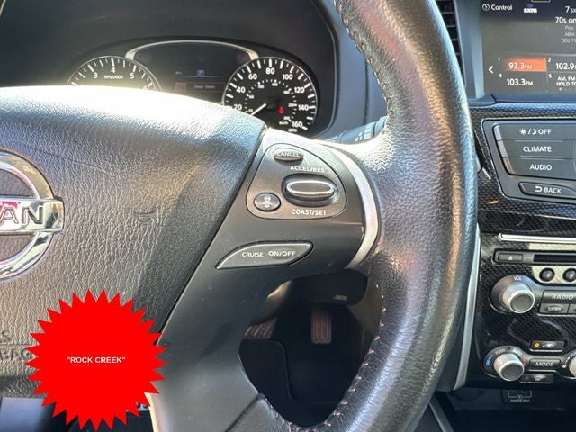 2020 Nissan Pathfinder SV