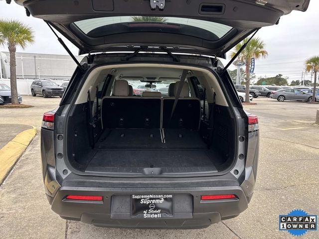 2022 Nissan Pathfinder SV