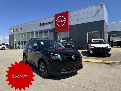 2025 Nissan Pathfinder SV