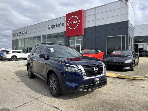 2025 Nissan Pathfinder SV