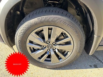 2025 Nissan Pathfinder SV