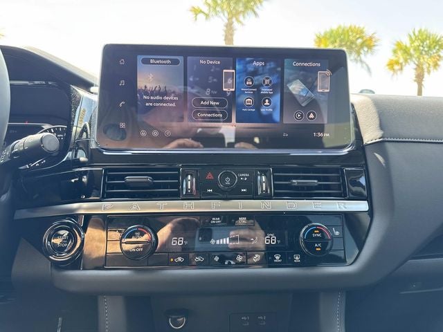 2026 Nissan Pathfinder SV