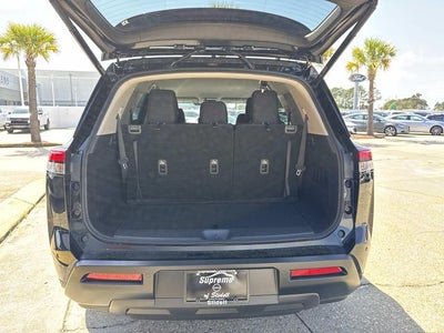 2026 Nissan Pathfinder SV