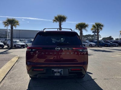 2026 Nissan Pathfinder SV