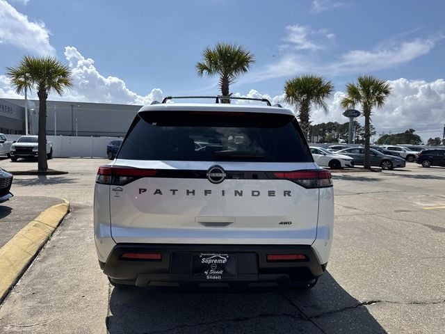 2026 Nissan Pathfinder SV