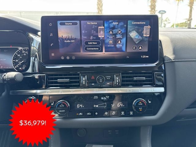 2026 Nissan Pathfinder SV