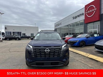 2026 Nissan Pathfinder SV