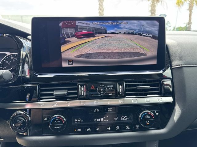 2026 Nissan Pathfinder SV