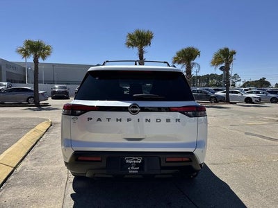 2026 Nissan Pathfinder SV