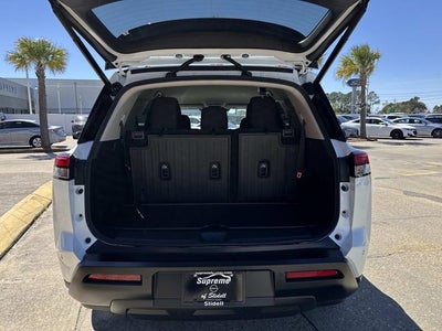 2026 Nissan Pathfinder SV