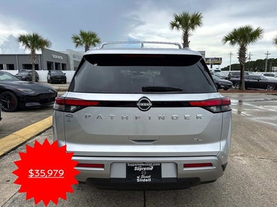 2025 Nissan Pathfinder SL