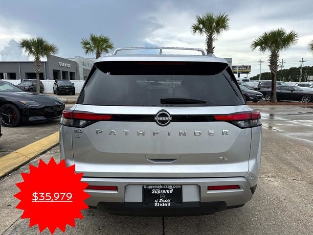 2025 Nissan Pathfinder SL