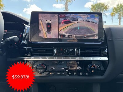 2026 Nissan Pathfinder SL