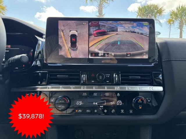 2026 Nissan Pathfinder SL