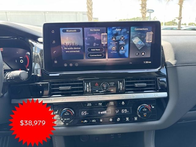 2026 Nissan Pathfinder SL