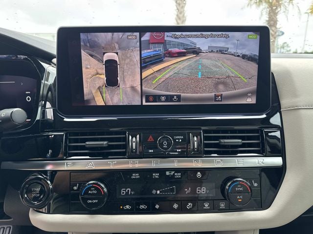2026 Nissan Pathfinder SL