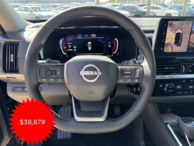 2026 Nissan Pathfinder SL