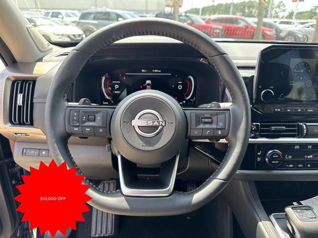 2025 Nissan Pathfinder Platinum