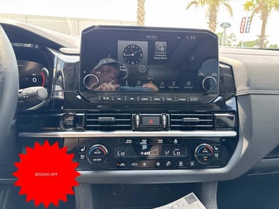 2025 Nissan Pathfinder Platinum