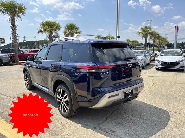 2025 Nissan Pathfinder Platinum
