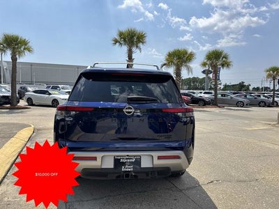 2025 Nissan Pathfinder Platinum