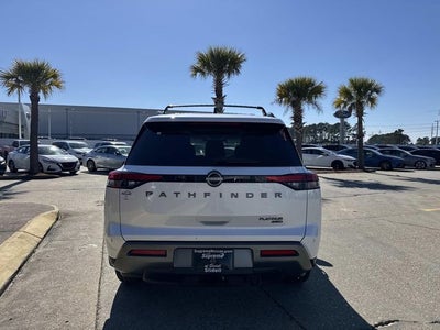 2026 Nissan Pathfinder Platinum