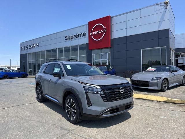 2026 Nissan Pathfinder Platinum 4WD's photo