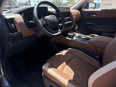 2026 Nissan Pathfinder Platinum