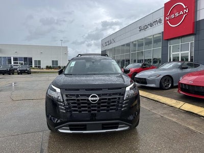 2026 Nissan Pathfinder Platinum