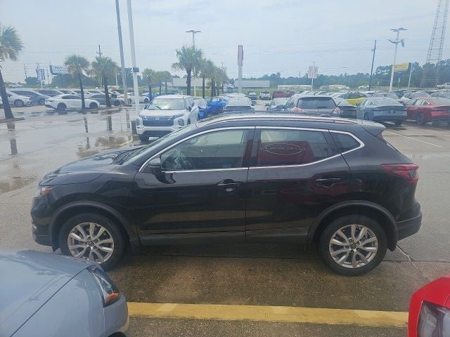 2022 Nissan Rogue Sport SV