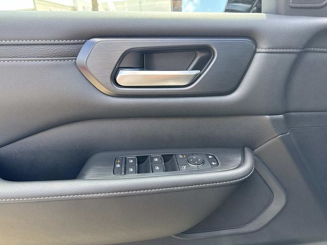 2026 Nissan Armada SV