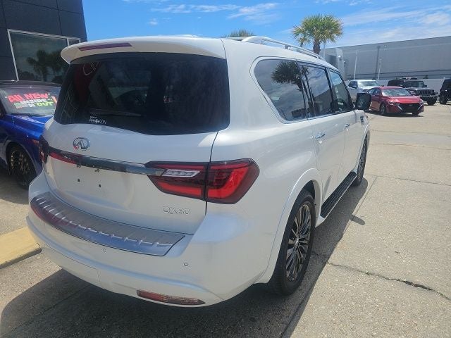 2023 INFINITI QX80 Premium Select