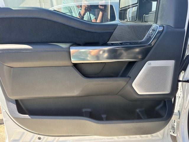 2025 Ford F-350SD Platinum DRW